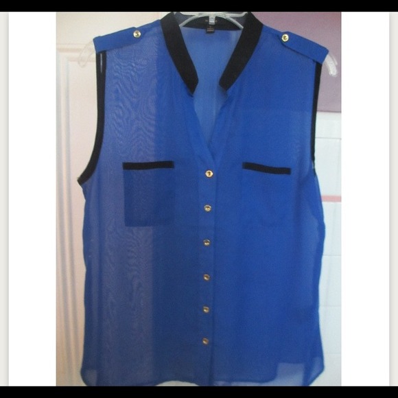 Blue sleeveless chiffon top - Picture 2 of 3