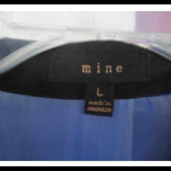 Blue sleeveless chiffon top - Picture 3 of 3