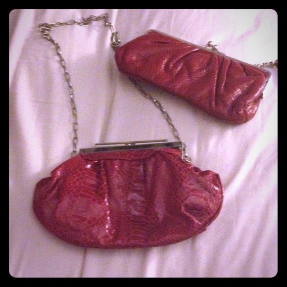 Also small purse & clutch