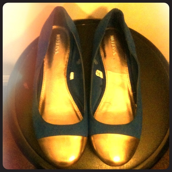 Electric blue and silver flats