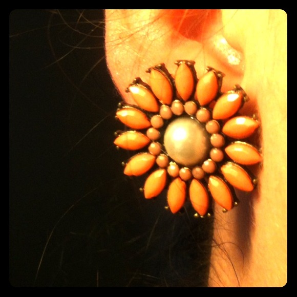 Vintage inspired flower earrings