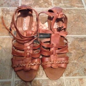 🎀RESERVED for @loredoale Aldo Sandels