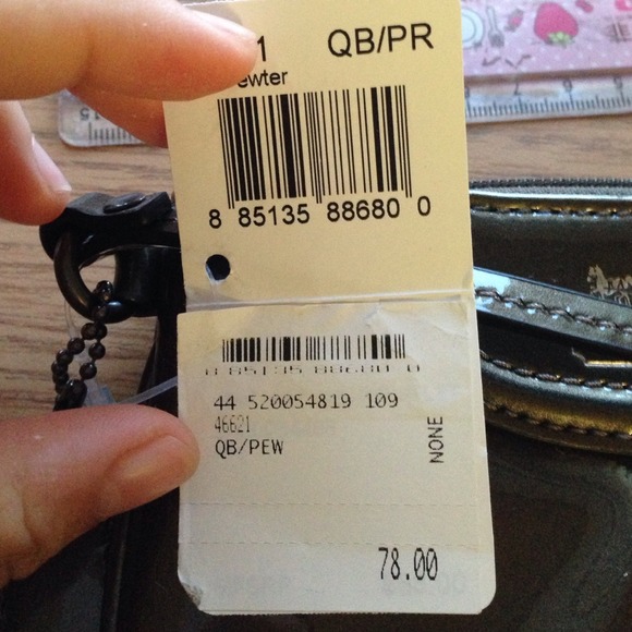 THIS WRISTLET IS NEW WITH TAGS!! - Picture 2 of 4