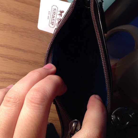 THIS WRISTLET IS NEW WITH TAGS!! - Picture 3 of 4