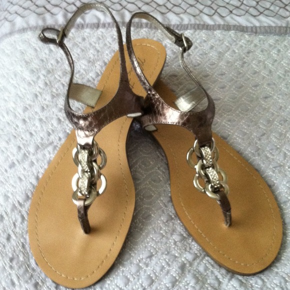 Marc Fisher Silver Sandal with crystals sale 🌺