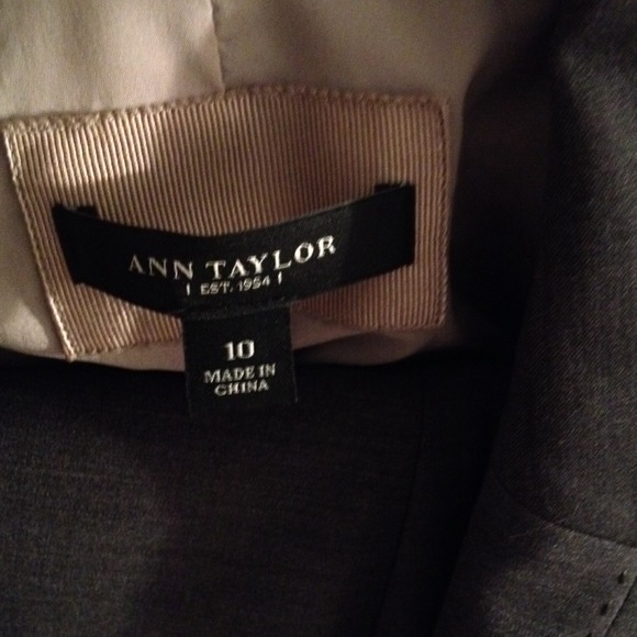 Ann Taylor suit. Blazer size 10, slacks size 8
