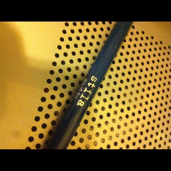 Stila blue liquid liner