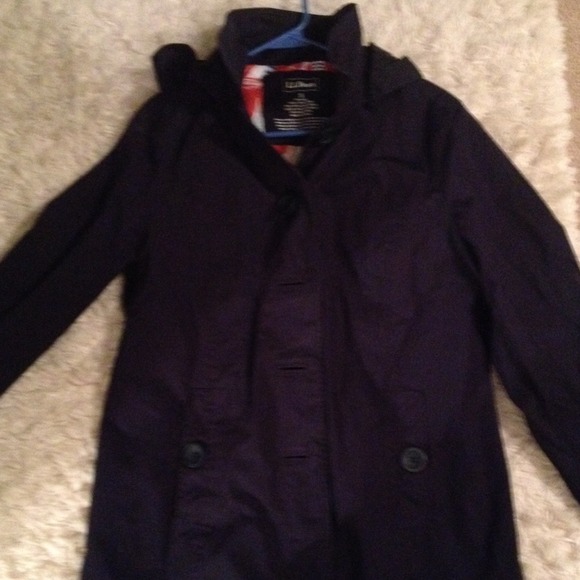 LL Bean rain trench