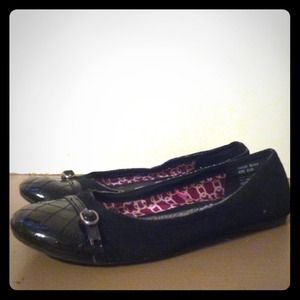 Black flats!