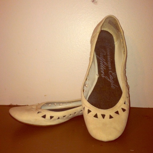 AEO Cream Flats