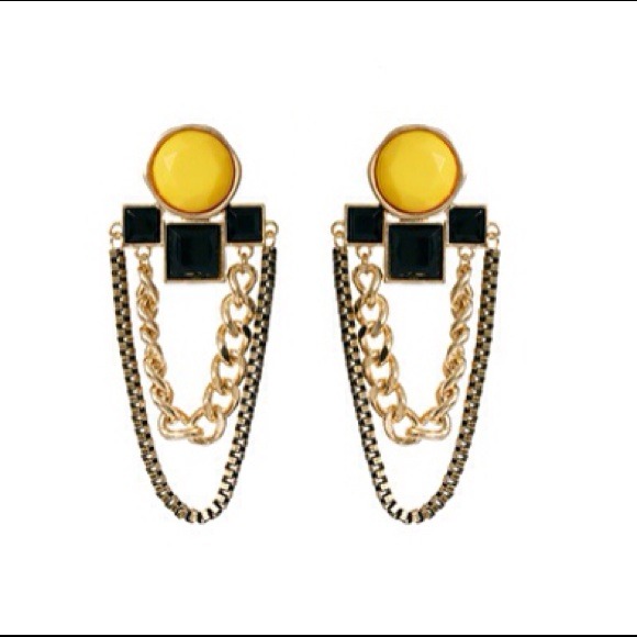 Jewelry - ⭐️HP⭐️Pair of Gem Embellished Long Tassel Earring
