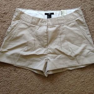 Khaki short