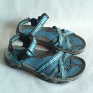 Cute KEEN sport sandals. SZ 10.5 turquoise/gray