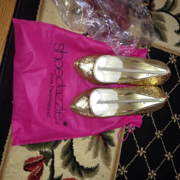 💛Gold glitter heels💛