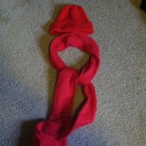 Red scarf and hat bundle
