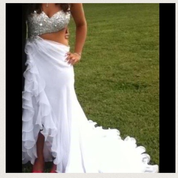 *TRADE with Ashes*White dress/evening gown/prom