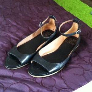 Lucky brand black flats