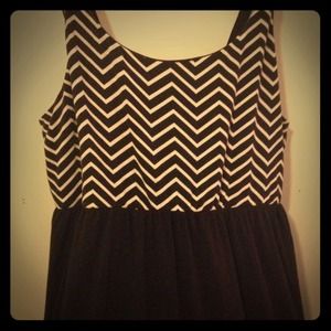 Chevron Maxi Dress! Size XL