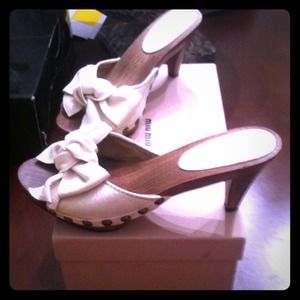 Size 37 Miu Miu shoes as seen on Jessica Simpson