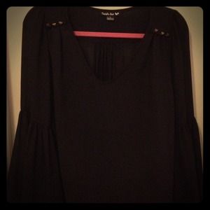 Black Top- Perfect with Leggings!