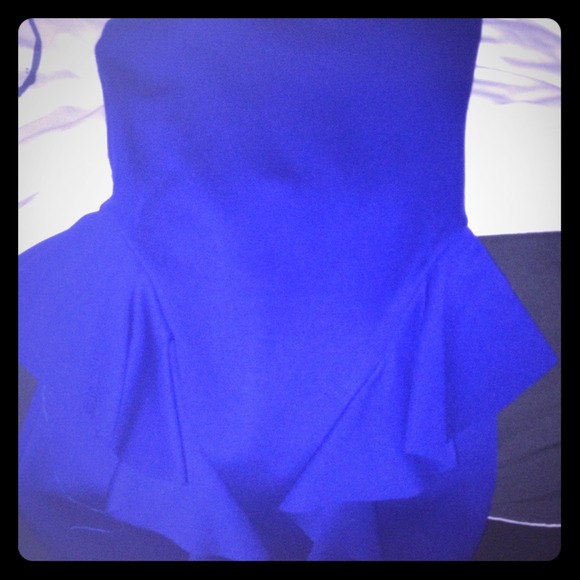 🚫SOLD🚫Blue short dress. Strapless
