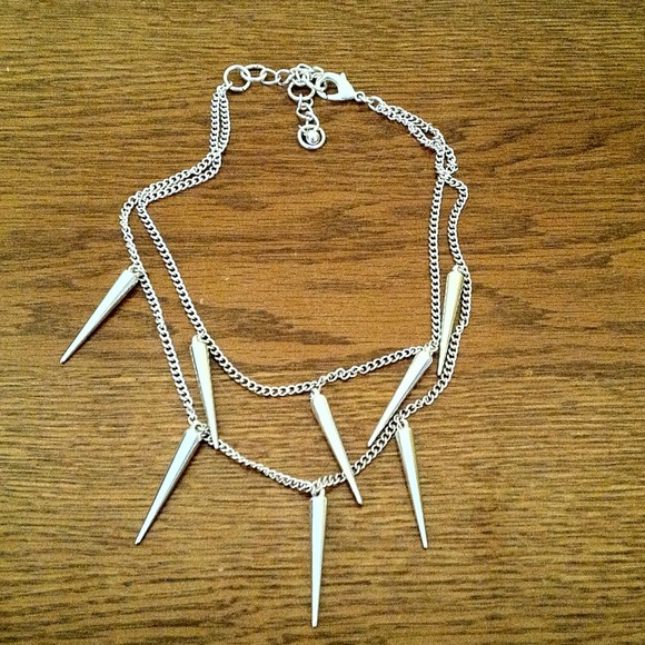 Statement necklace