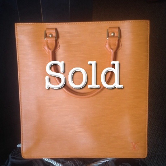 SOLD 100% Authentic LV