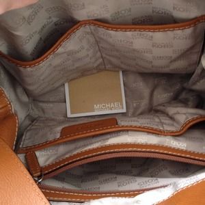 👌SOLD!!!!👌Additional pix of Michael Kors bag