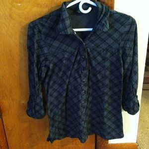 Gray and black plaid long sleeve shirt