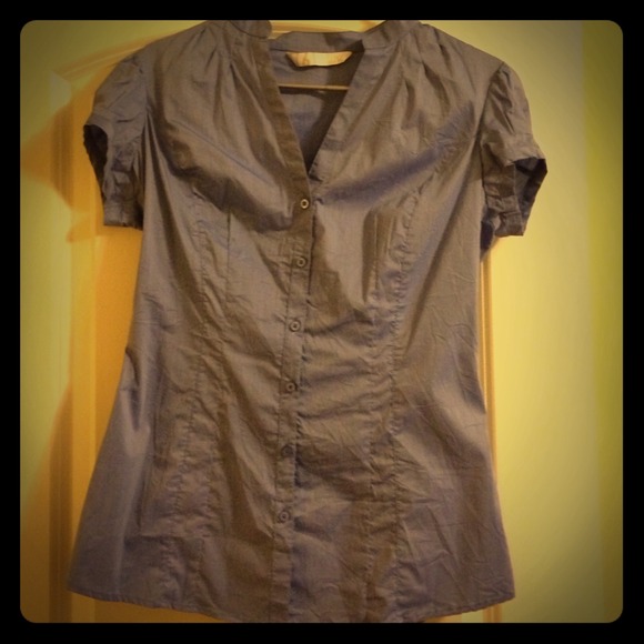 Stradivarius blue fitted button up top