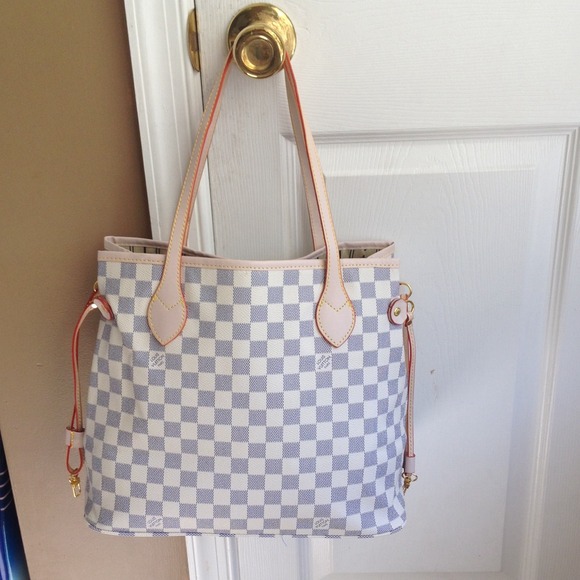 Small neverful tote. Nwt
