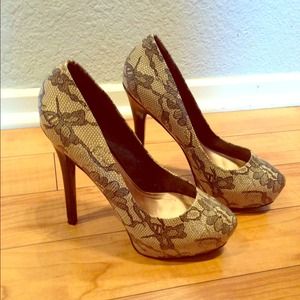 ALDO Lace Print Pumps