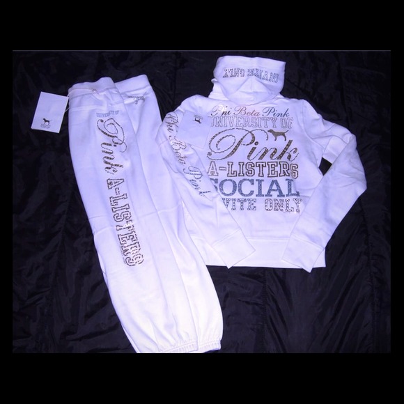 LOOKING FOR ANYTHING VS! Trade or buy.