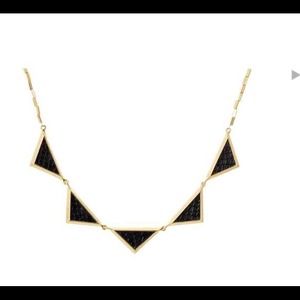 Fashion necklace