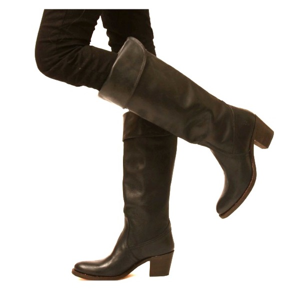 Black frye "Jane" cuffed riding boots EUC
