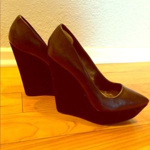 ALDO Black Platform Wedge Shoe