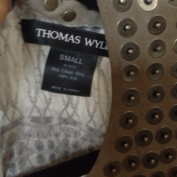 ❌SOLD❌Thomas Wylde 100% Silk & Suede $2400 - Picture 3 of 4