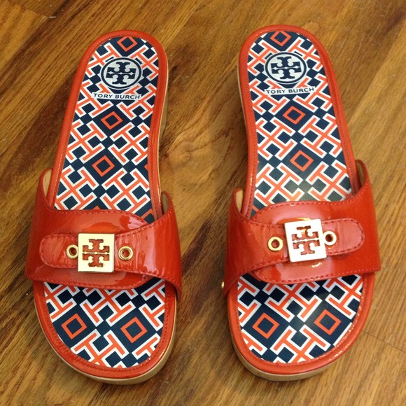 Tory Burch Orange Patent Leather Sandals 10