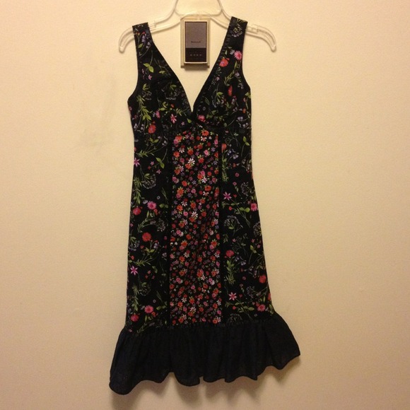 *Host Pick* Mica Floral Print Dress! - Picture 3 of 4