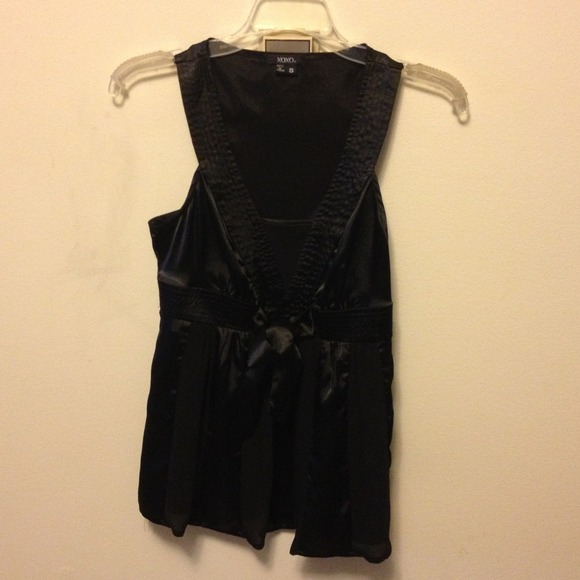 XOXO Black Satin Top! - Picture 3 of 4