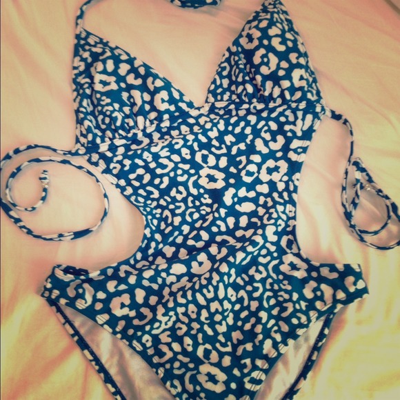 💙💙 ONE PIECE BATHING💙💙