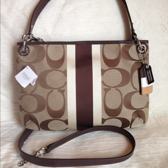 NEW Authentic Coach Hampton Hippie Convertible - Picture 2 of 4