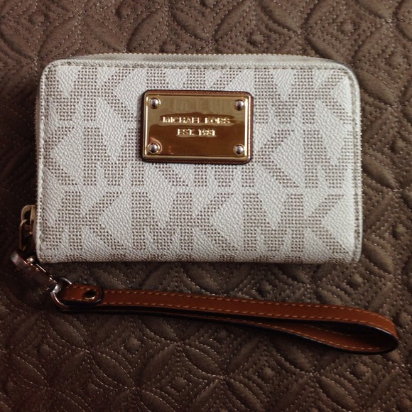 Michael Kors wallet