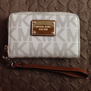 Michael Kors wallet