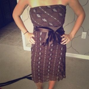 Brown dress