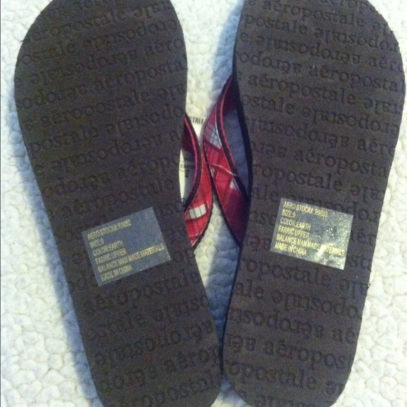 Brown flip flops - Picture 3 of 3