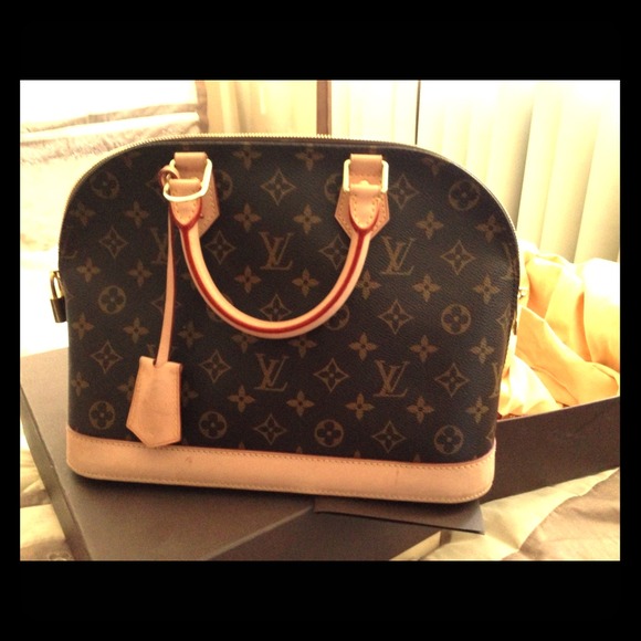 REDUCED!Alma Louis Vuitton hand bag