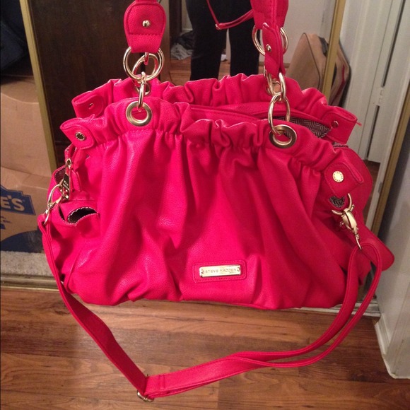 SOLD Red leather large shoulder/ arm handbag