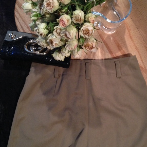 🍃🌿 Urban Femininity .... Pleated Pants - Picture 4 of 4