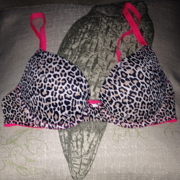 🚫SOLD🚫VS Pink Bra